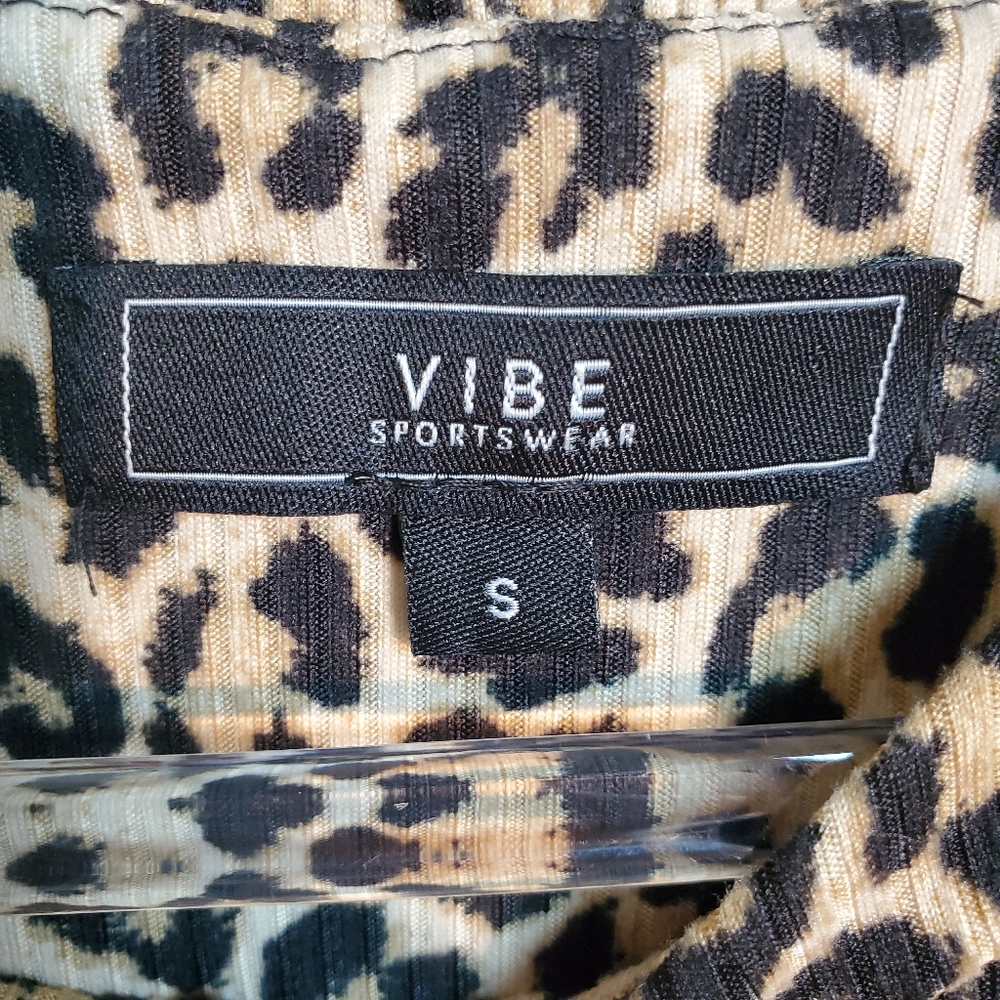 Vibe 2 pc cheetah print tank top and pant. - Picture 5 of 12